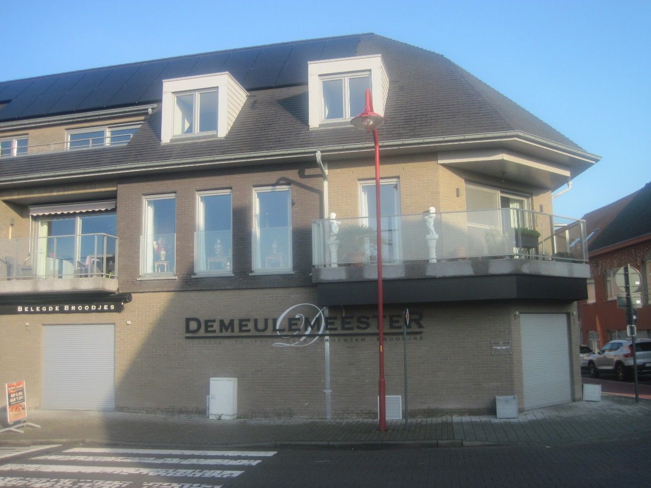 Ruime penthouse met terras en autostaanplaats! foto {{pictureIndex}}