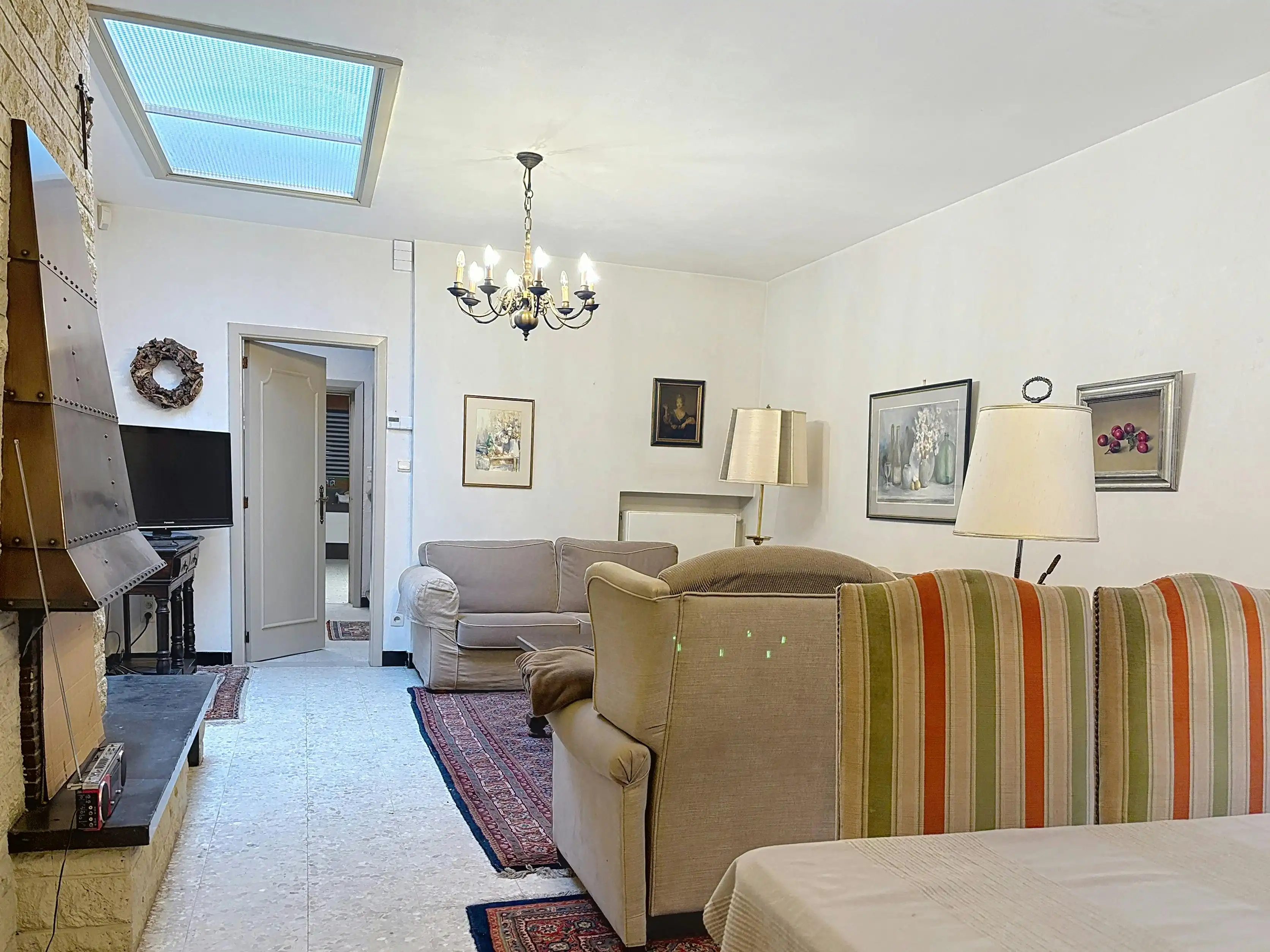 Huis (230m²) met 5 slaapkamers en groot terras te Deurne foto 9