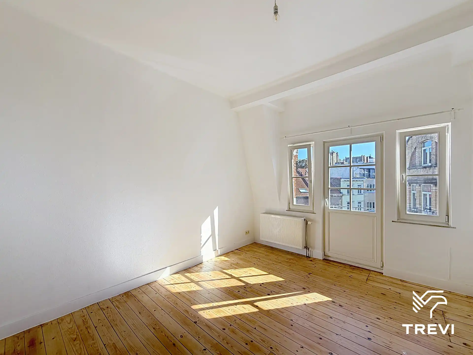 Gerenoveerd appartement met 1 slaapkamer foto 3
