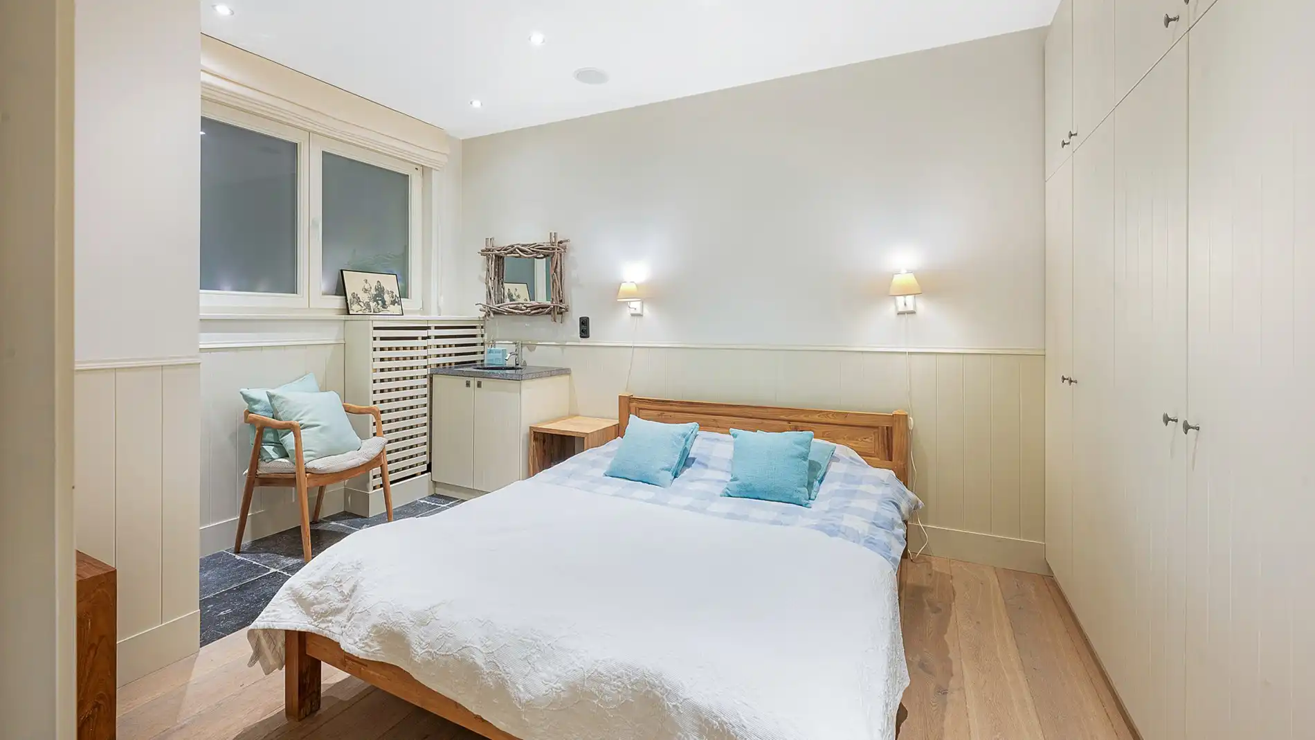 Ruim appartement met 3 slpks. en riant terras vlak bij het strand foto 14