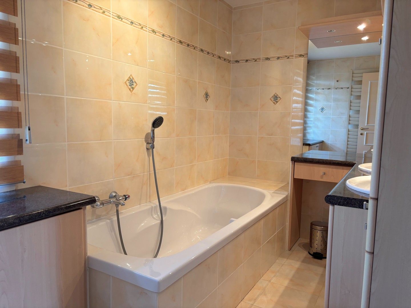 Instapklare woning op enkele passen van de Ter Yde duinen. foto 12