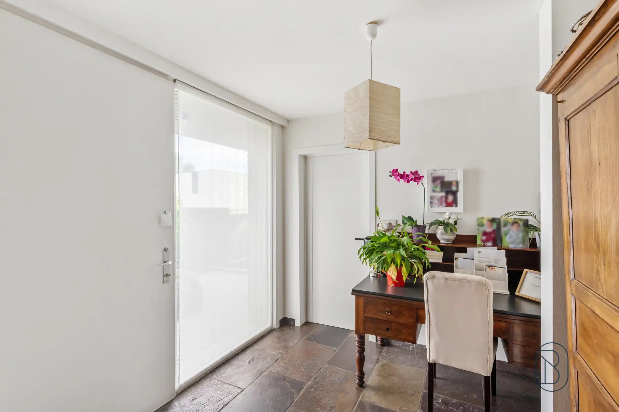 Rustig gelegen villa met 3 SLK, garage en zuidgerichte tuin foto 6