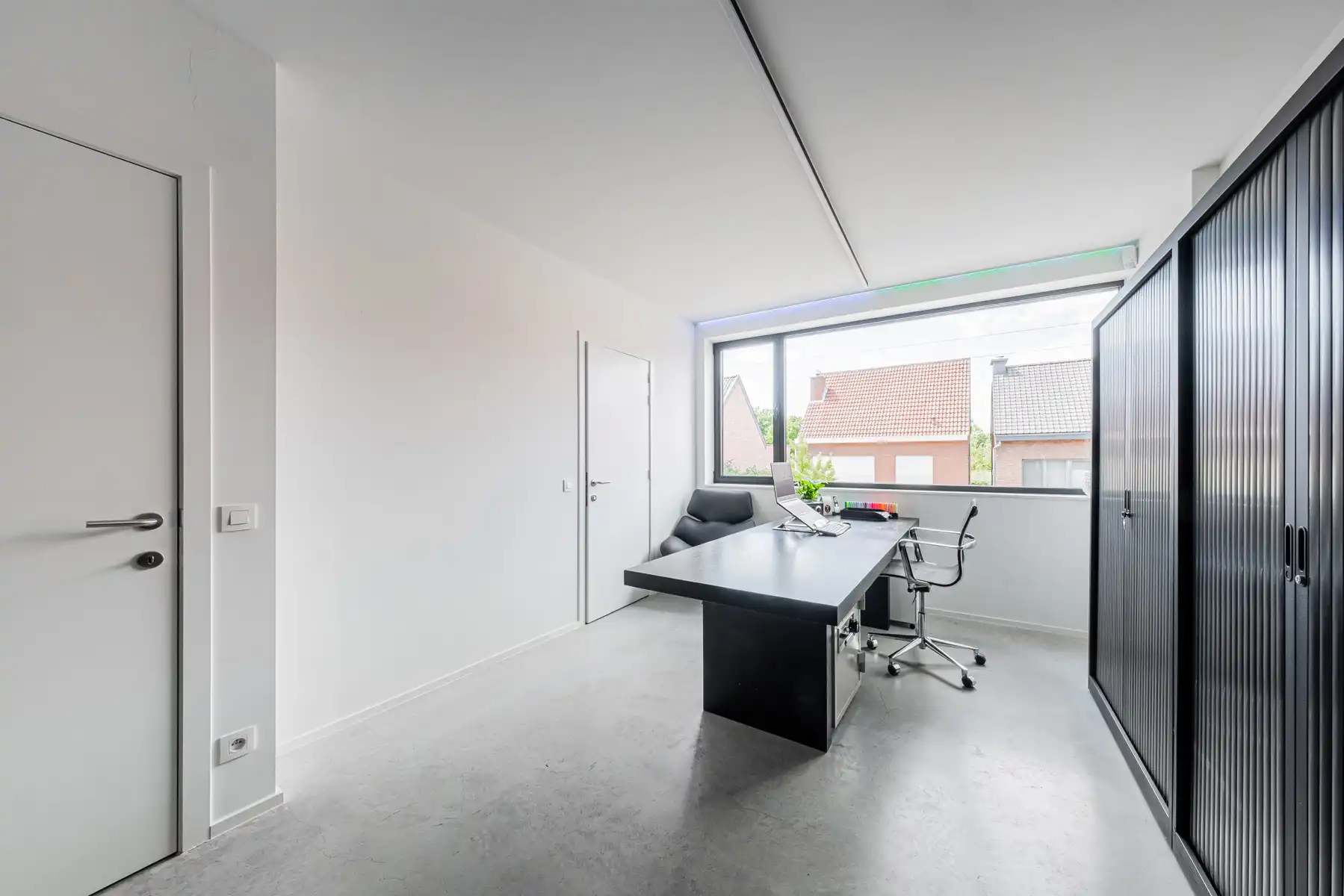 Luxe kantoorruimte te koop in centrum ‘s-Gravenwezel foto 9