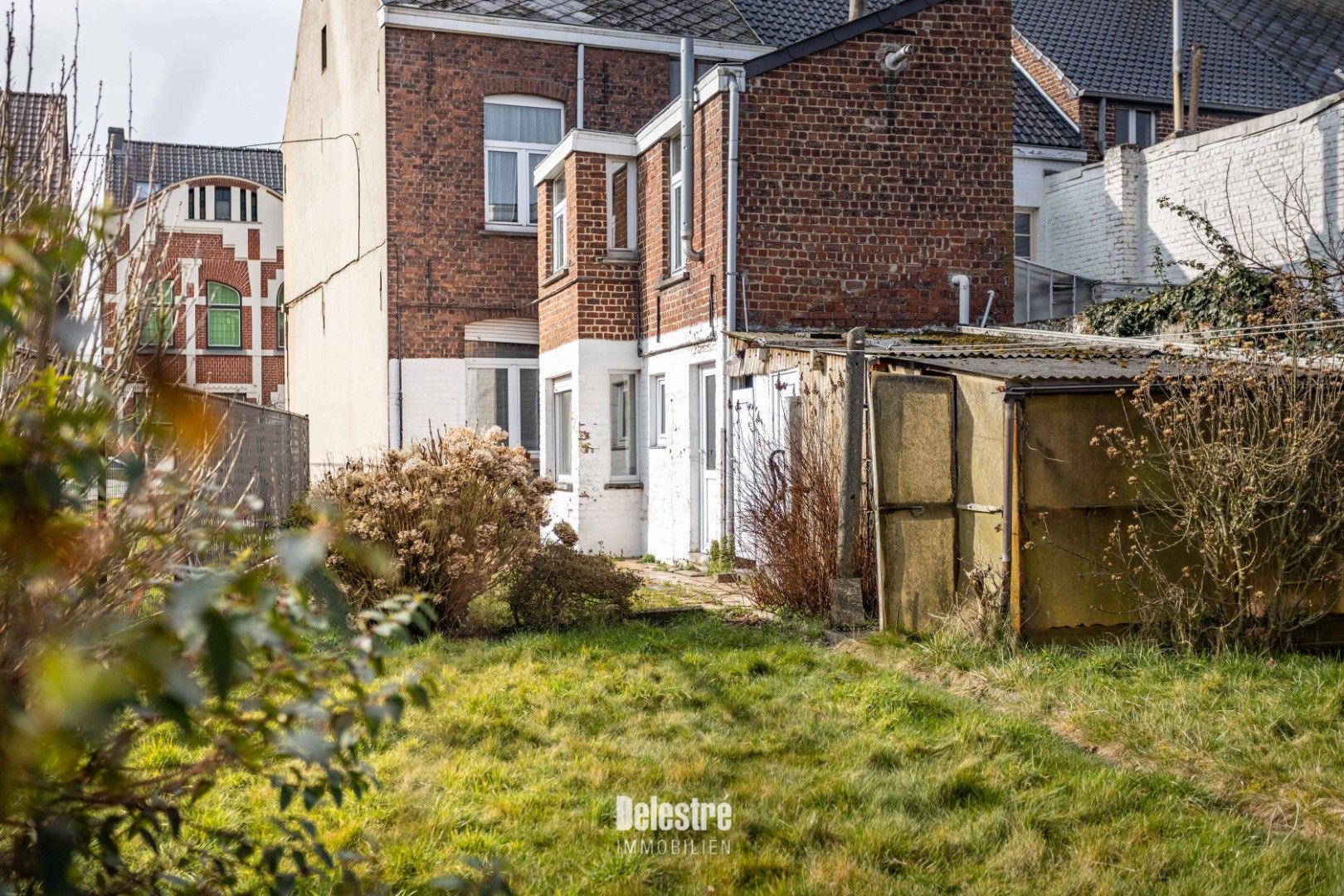 TE RENOVEREN WONING MET ZALIGE TUIN OP RUSTIGE LOCATIE foto 39