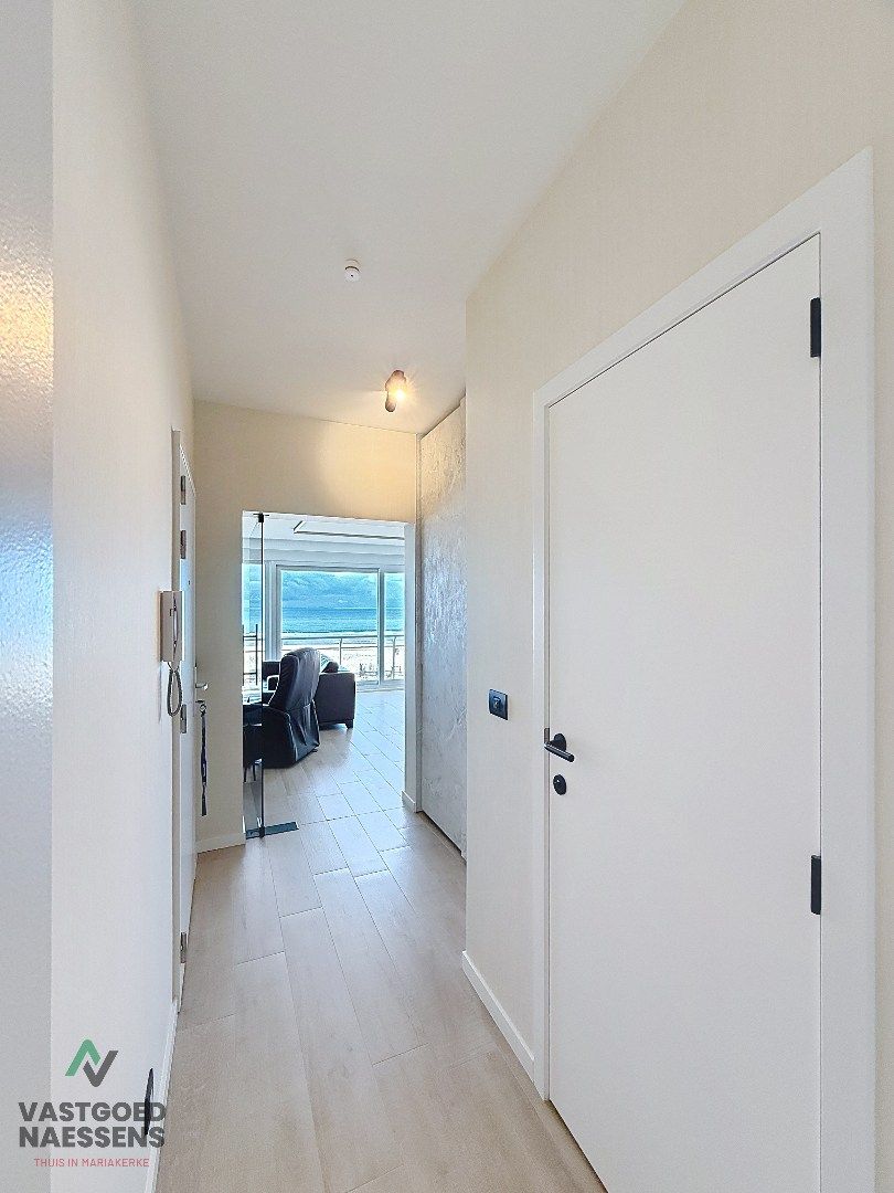 SCHITTEREND VERNIEUWD 3 SLPK APP MET ZICHT OP ZEE EN TERRAS foto 29