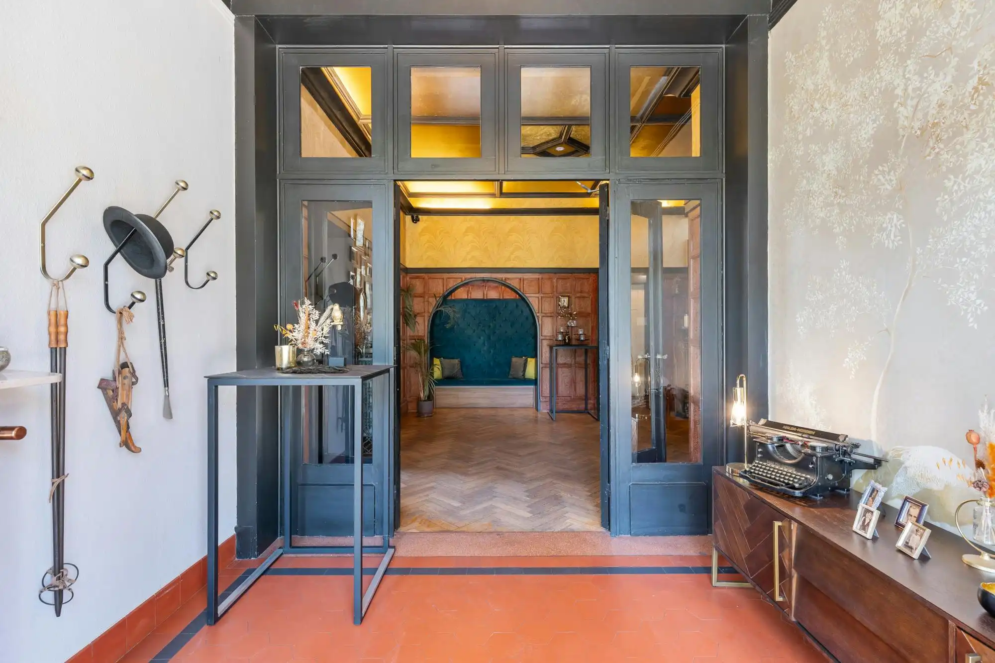 Villa Zwart Goud: iconisch leven in historische grandeur foto 2