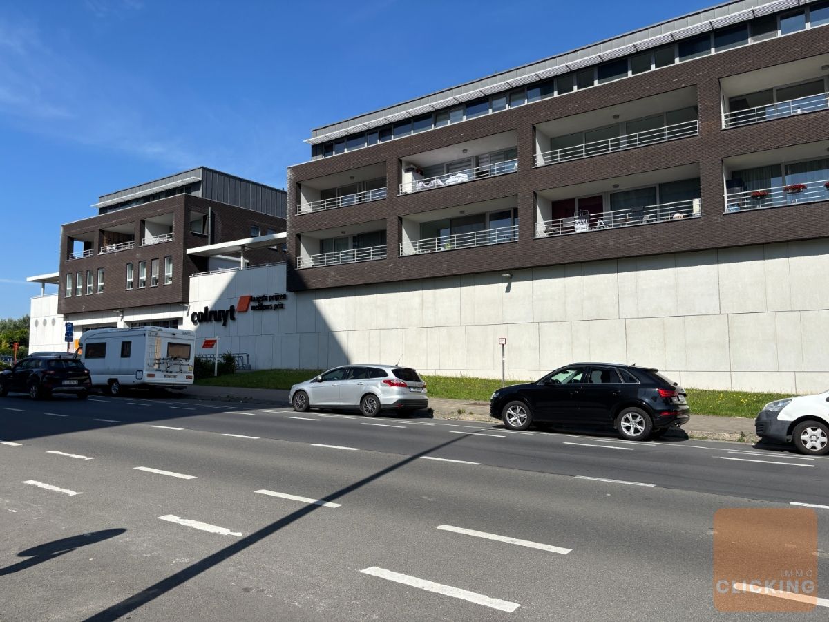 Toffe  studio MET APARTE SLPK +  terras en tuin foto 12