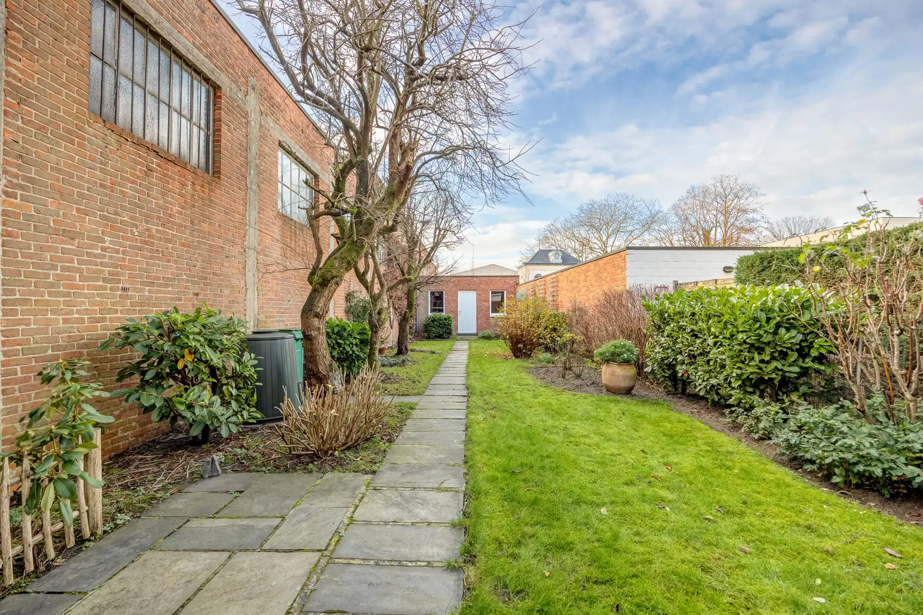 Karaktervolle woning (gevelbreedte 8m!) met tuin in het centrum van Turnhout foto 20