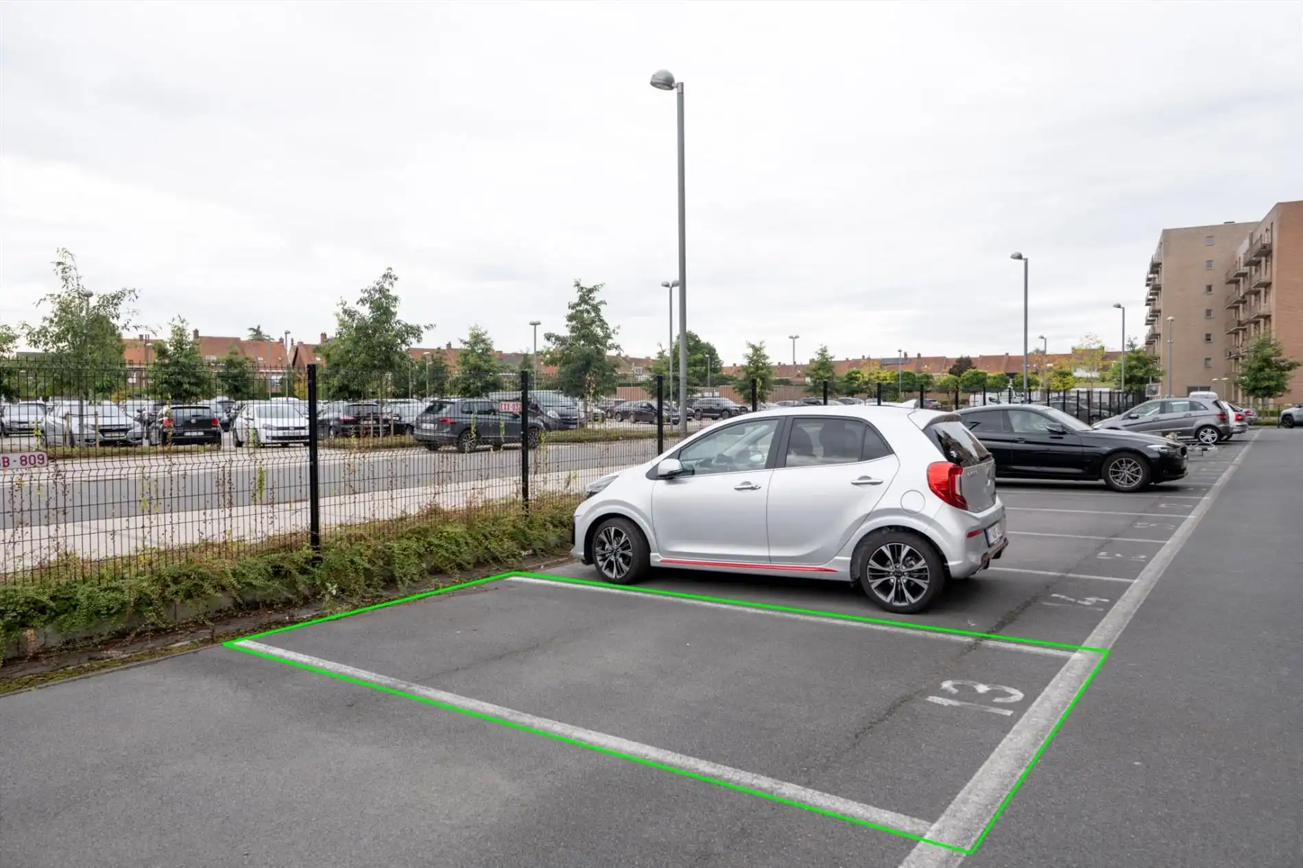 Appartement met 2 slaapkamers en autostandplaats te Roeselare  foto 16