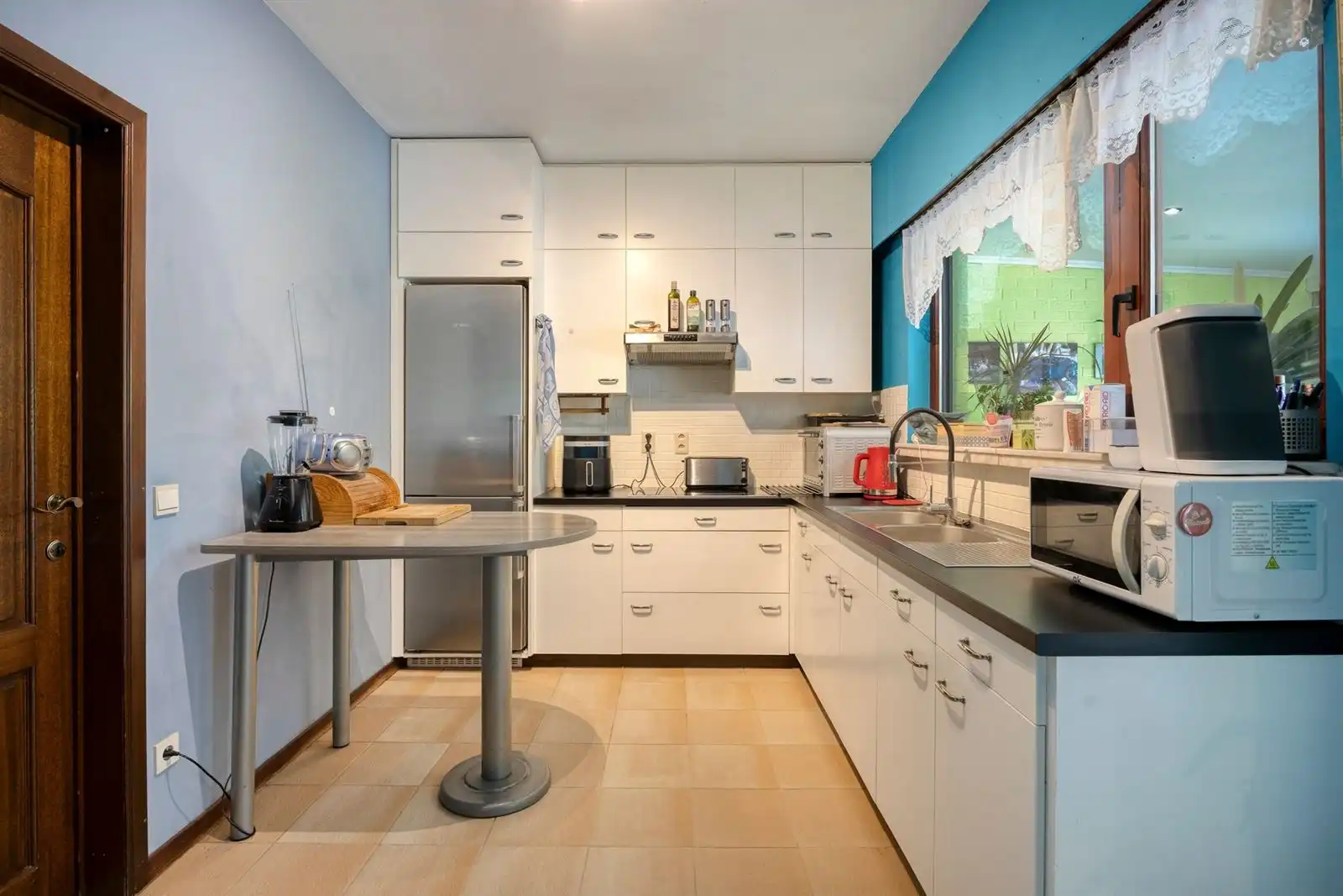 Karaktervolle HOB met 4 slaapkamers, tuin en garage foto 7