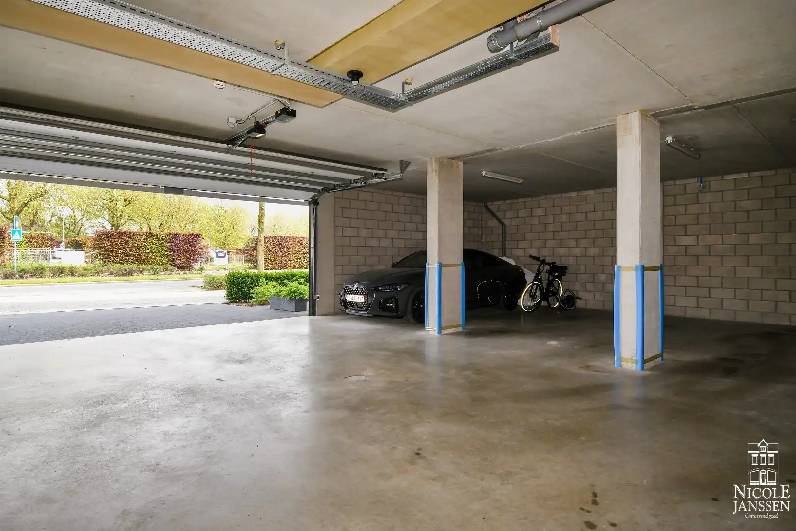 Royaal penthouse met twee slaapkamers, twee terrassen en drie autostandplaatsen foto 28