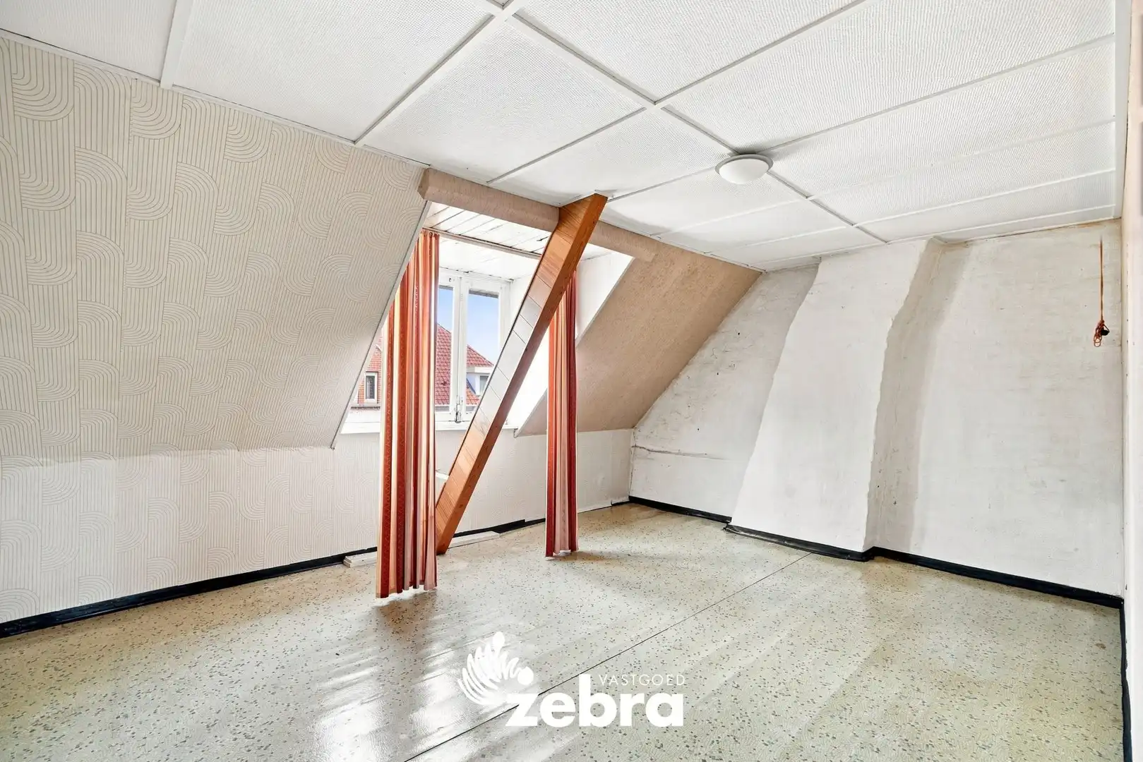 Op te frissen woning met 4 slaapkamers en ruime tuin met uitweg te Tielt! foto 25