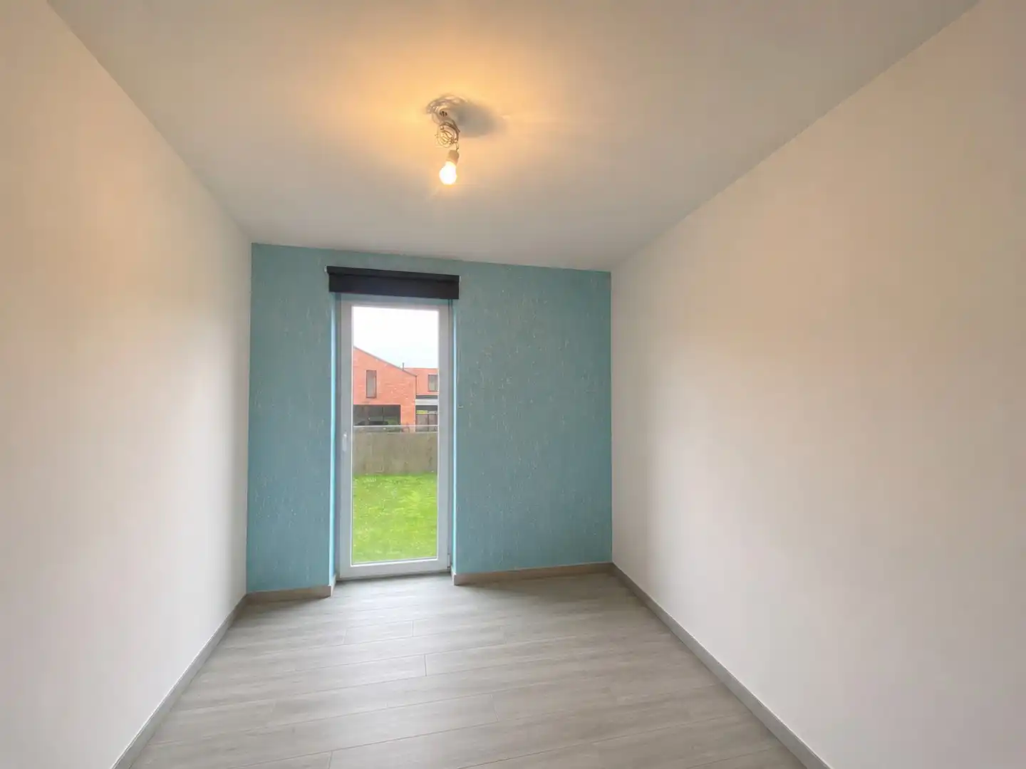Halfopen woning te huur te Zedelgem foto 9