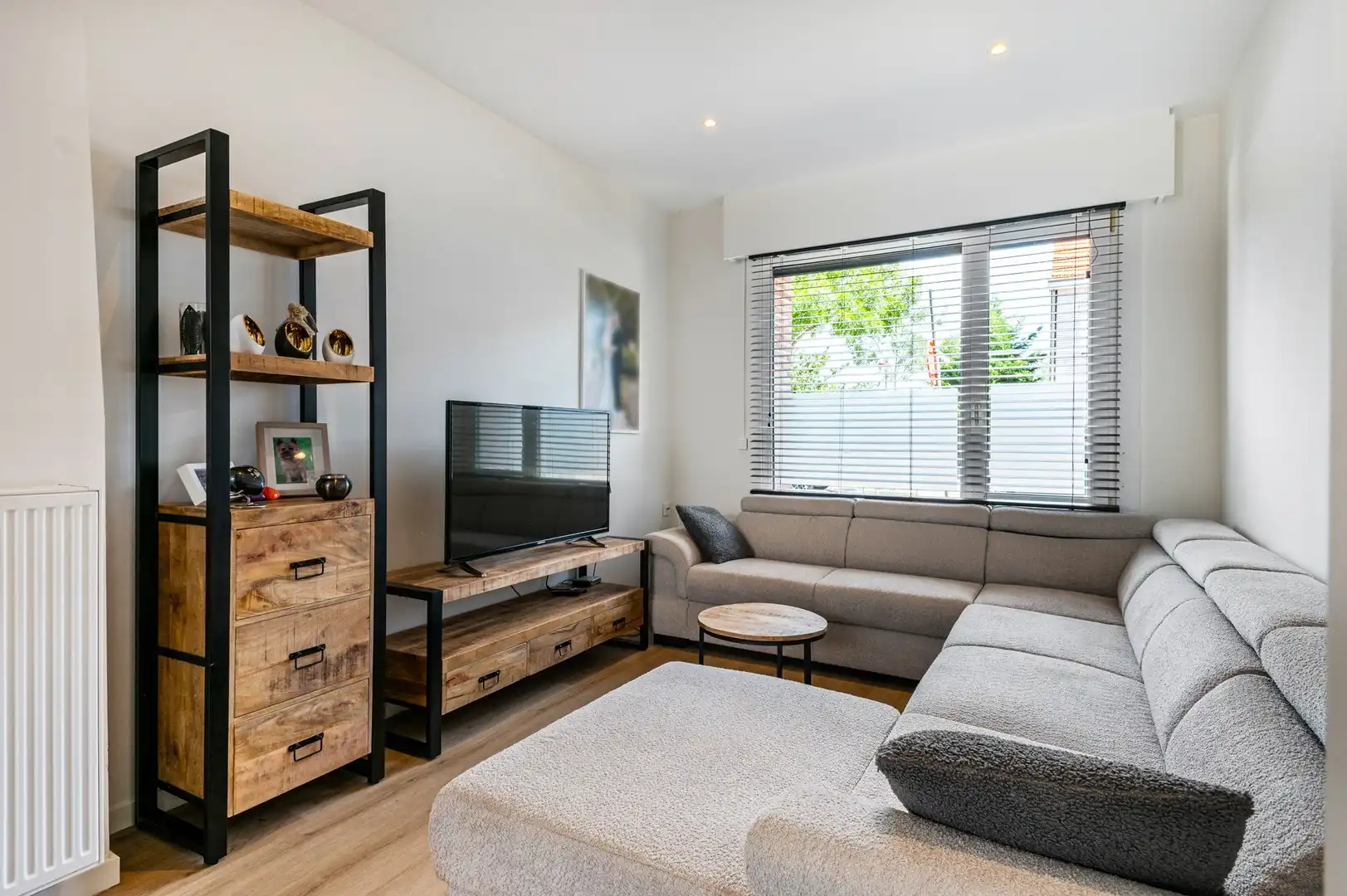 Instapklare woning met veranda en tuin foto 2