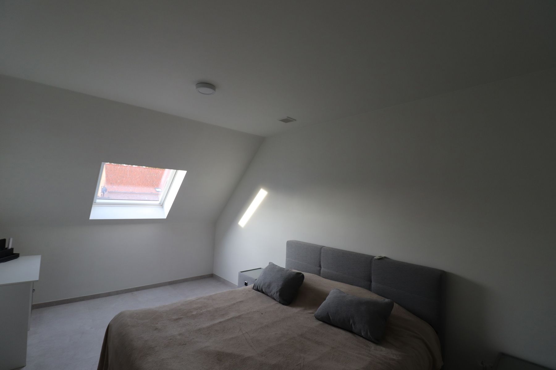 BEN-woning met 3 slaapkamers, terras met tuin, tuinberging en autostaanplaats. foto 12