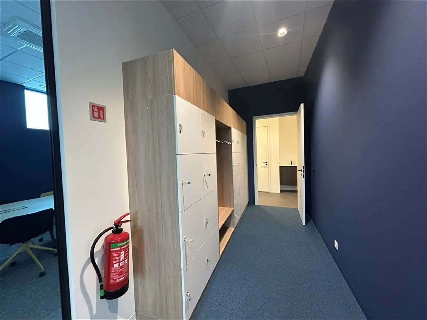 Kantoorgebouw foto 22