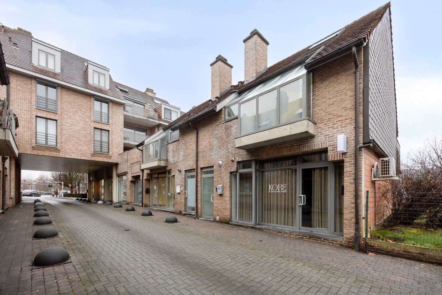 Instapklaar appartement met 2 slaapkamers en garage in het centrum van Lanaken! foto {{pictureIndex}}
