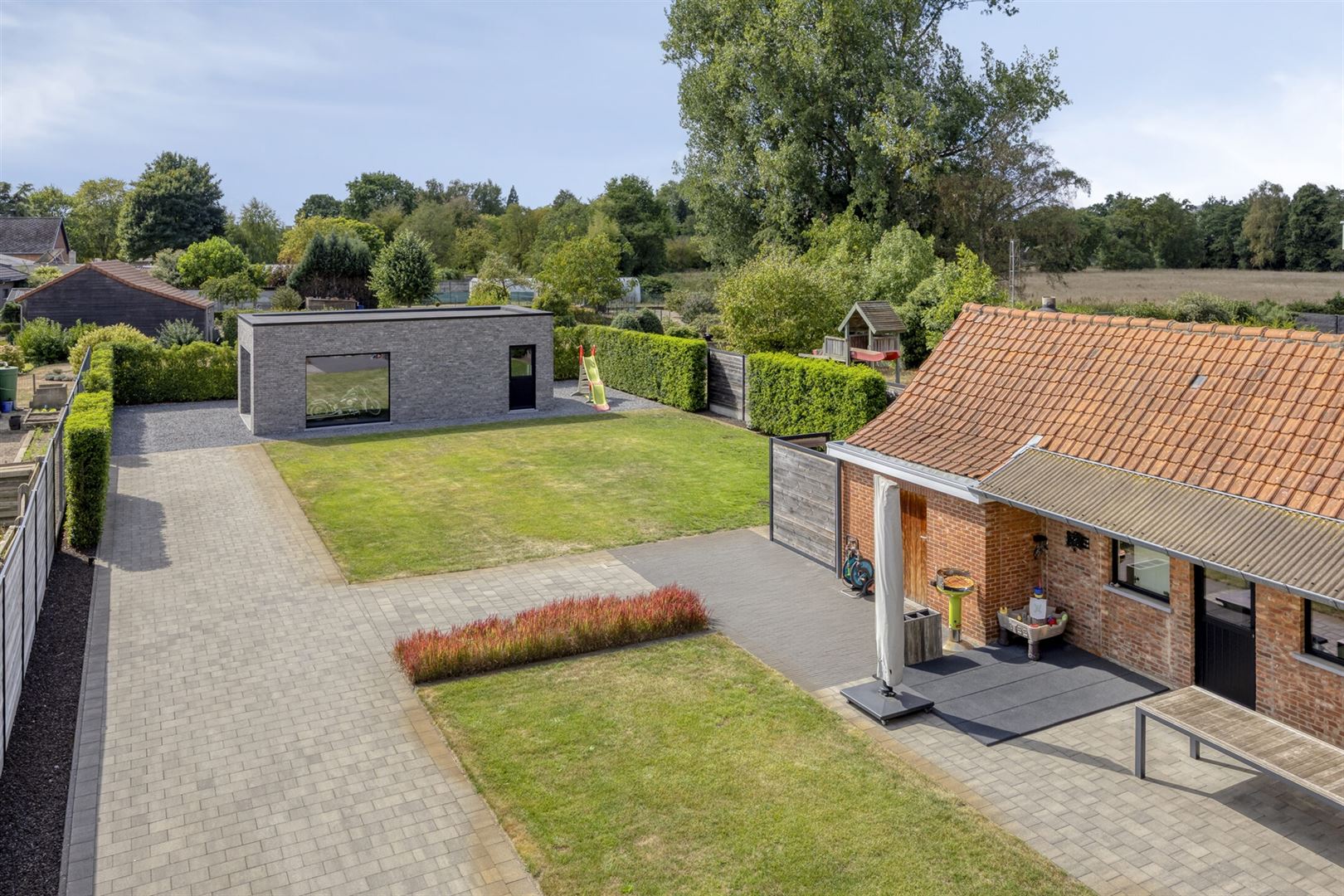 TE KOOP: Prachtig gerenoveerde woning met tuin in Koersel! foto 20