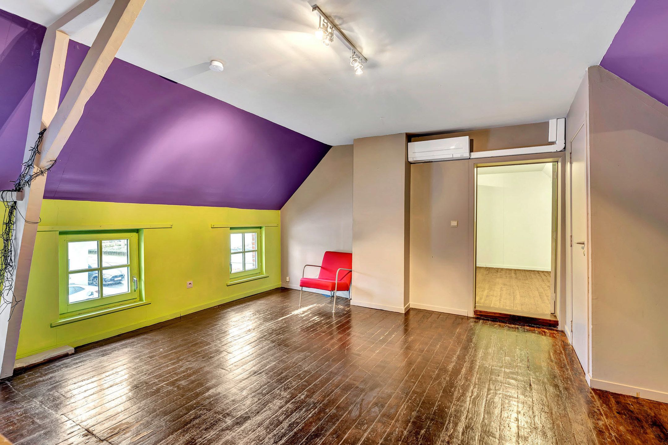 Unieke instapklare (kangoeroe)woning met praktijkruimte foto 21