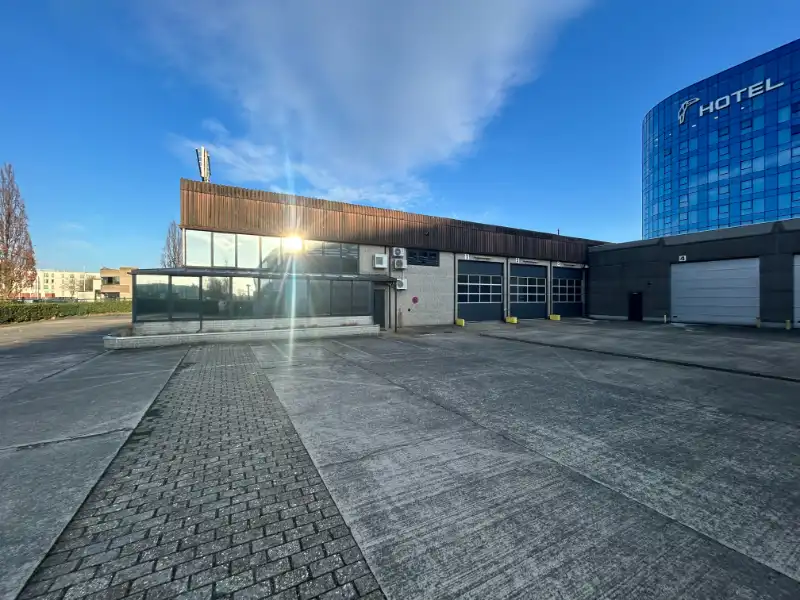 Ruime werkplaats / atelier met kantoren op topligging nabij UZ Gent foto 21