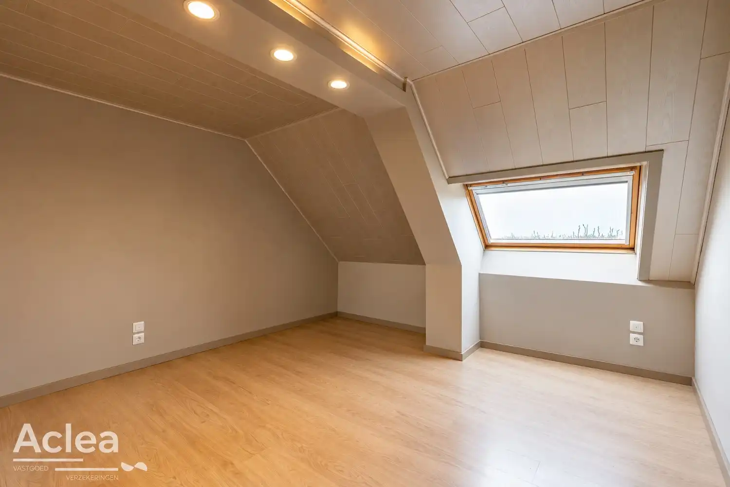 Goed gelegen woning met 3 slaapkamers én garage foto 14