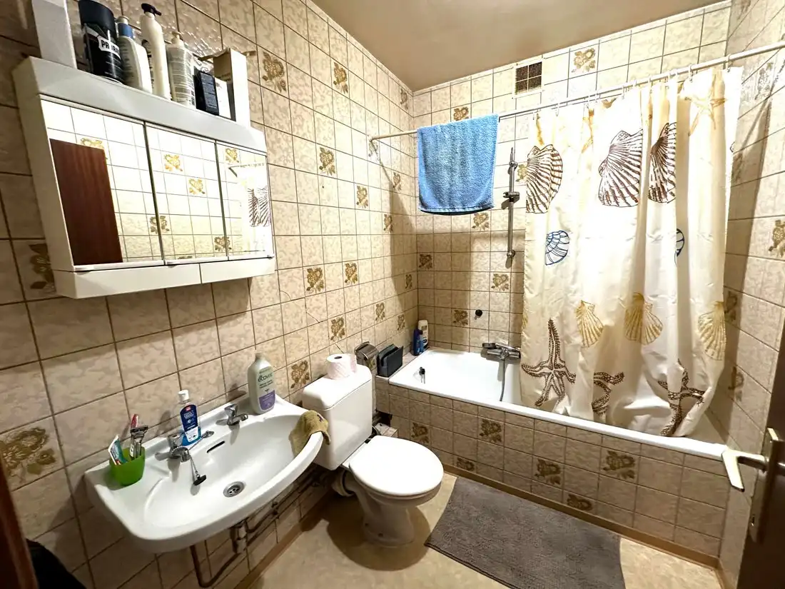 Appartement op de eerste verdieping in het centrum van Paal foto 9