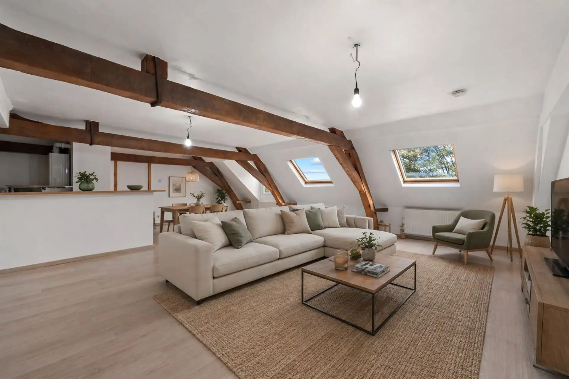 Ruim appartement met 3 slk van 164 m² met kelder foto 2
