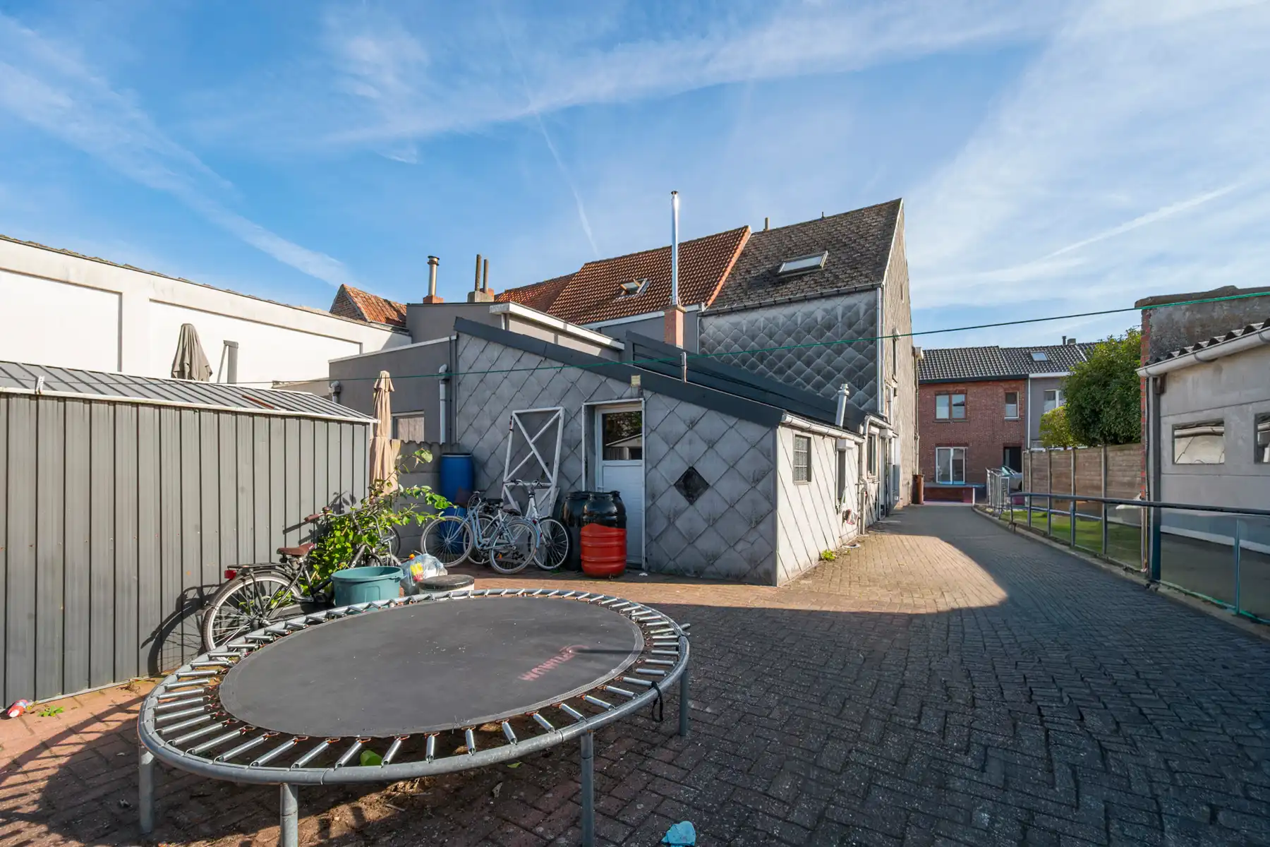 Halfopen bebouwing met potentieel op toplocatie in Lokeren foto 12