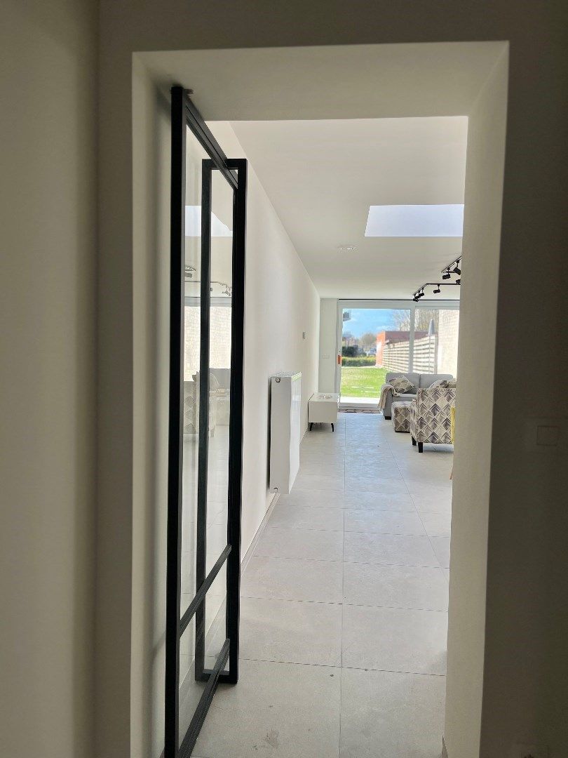 Nieuwe woning met 3 kamers en volle uitweg foto 6