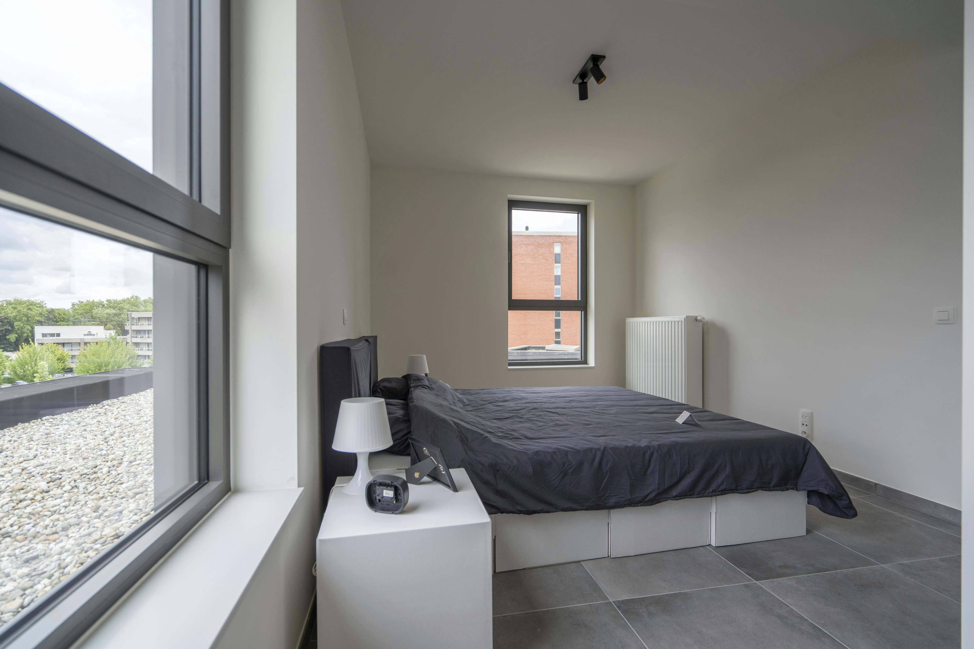 Instapklaar dakappartement / penthouse te koop in het centrum foto 17