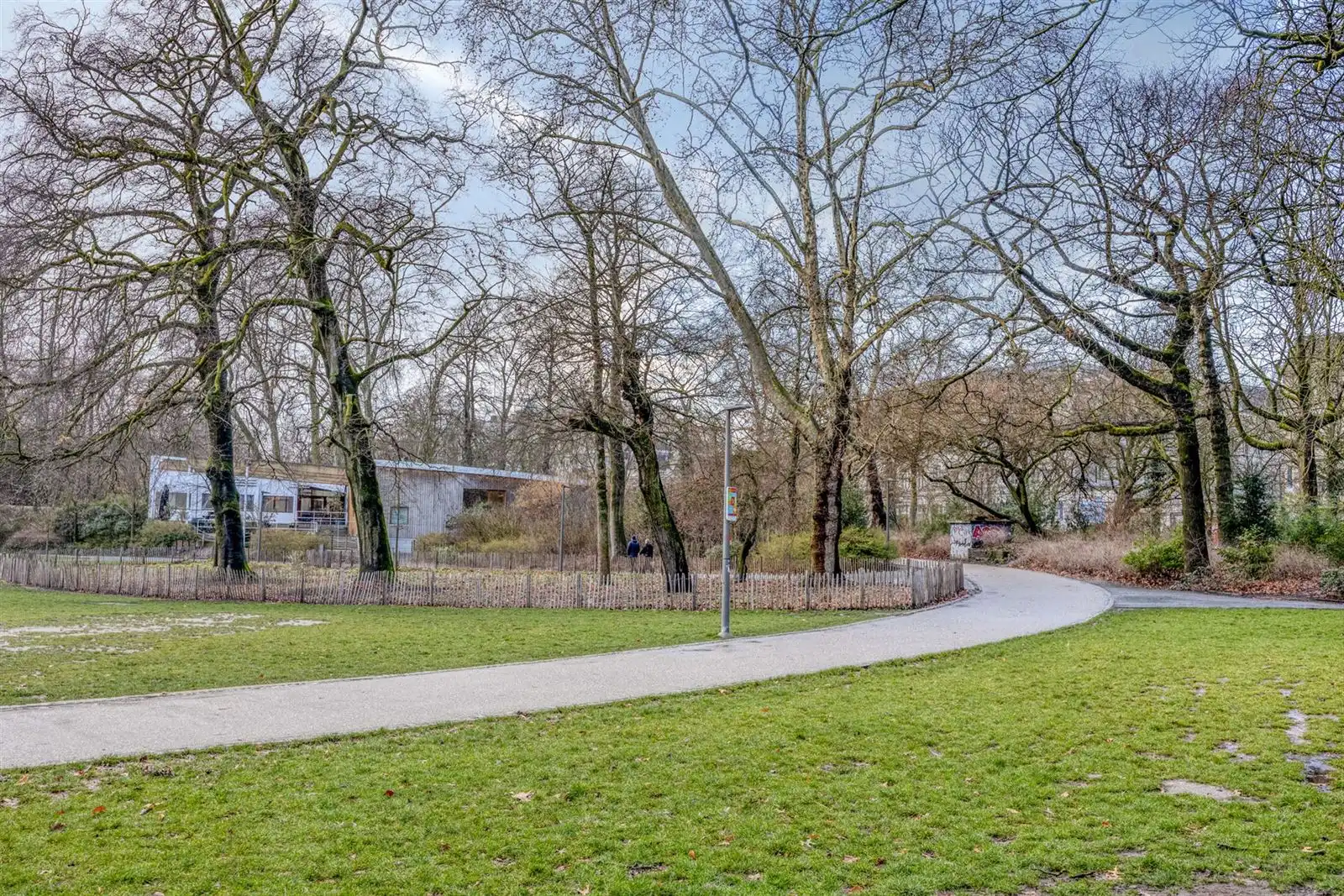 Stadspark: ruim 2slpk appartement en veel potentieel foto 14