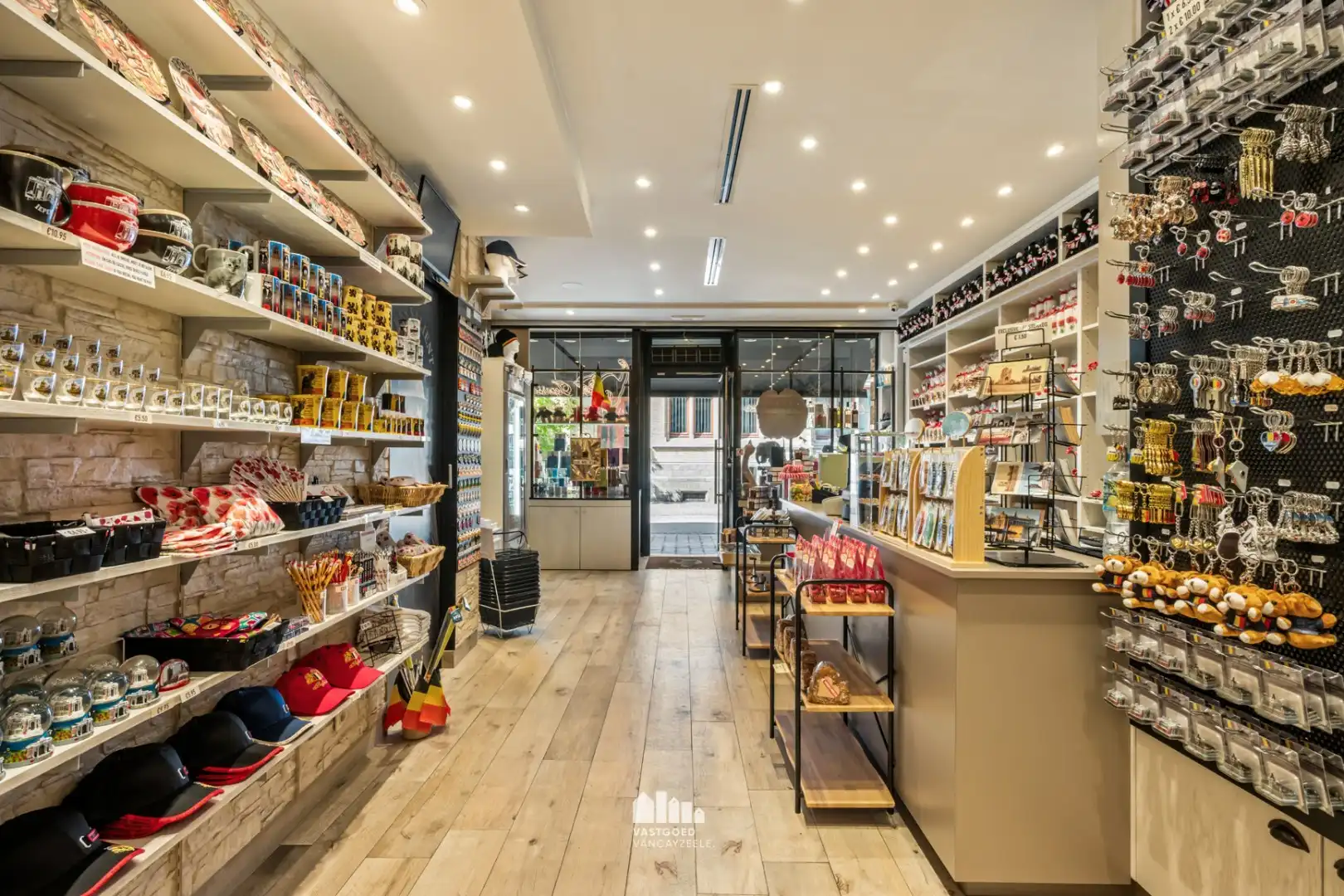 Unieke handelswoning op TOPlocatie in hartje Ieper foto 11