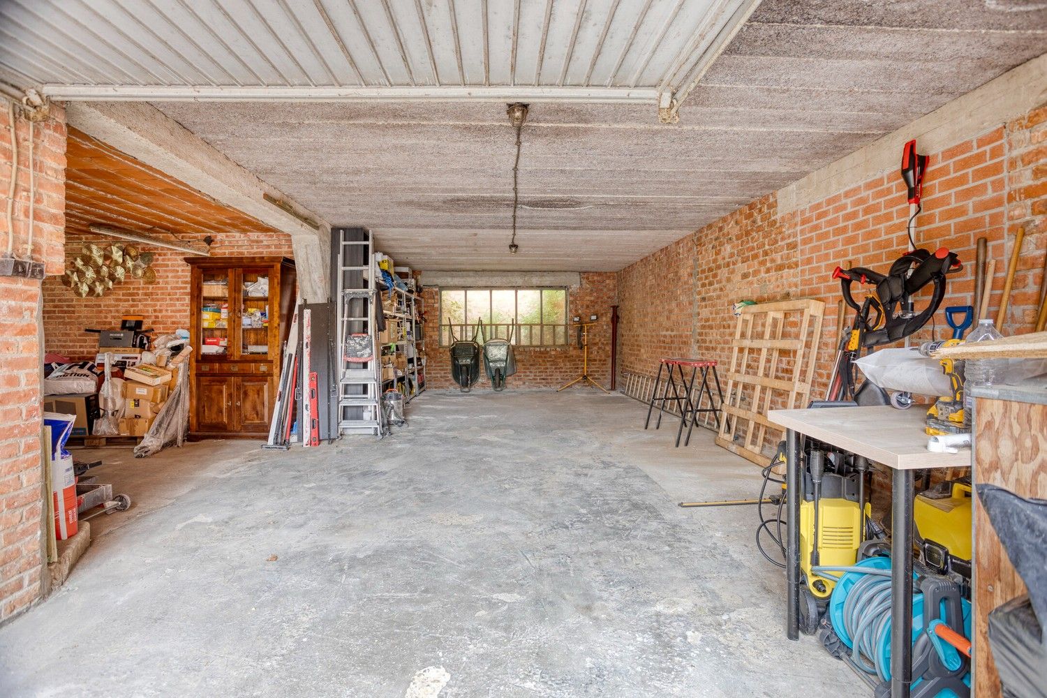 Volledig gerenoveerde woning met 5 slaapkamers en bijgebouw met diverse mogelijkheden foto 31