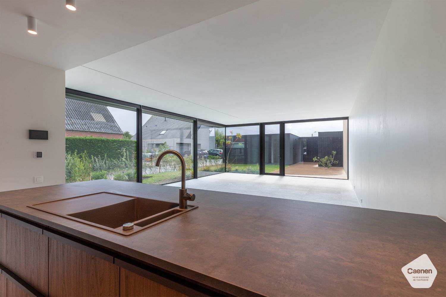 Energiezuinige nieuwbouw met creatief design en warme uitstraling. foto 6