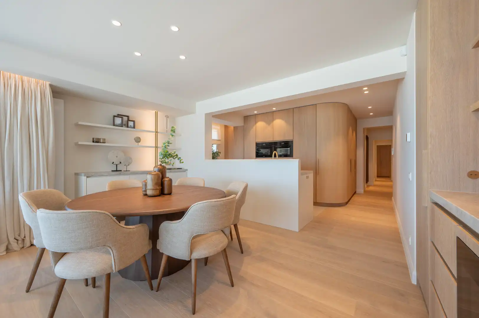 Prachtig hoekappartement met frontaal zeezicht op de Zeedijk-Het Zoute foto 6