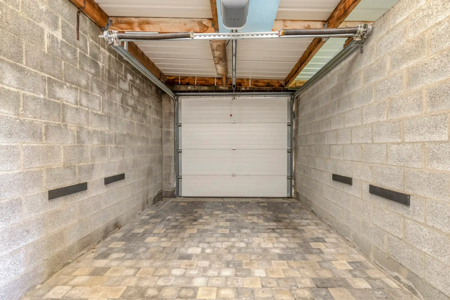 Mooie open bebouwing met bijgebouw en grote tuin foto 19