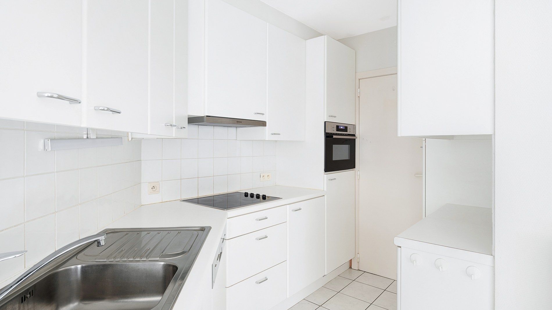 Hoekappartement met 2 slaapkamers in de Lippenslaan foto 9