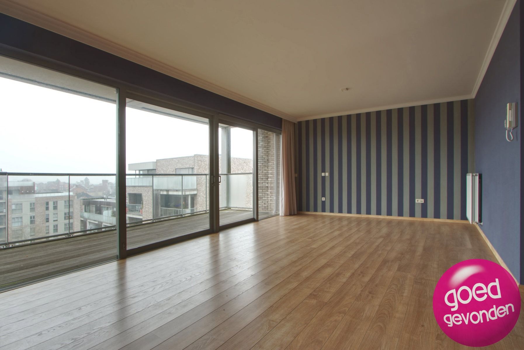 APP 300 m² - 3 SLK - 2 LIVINGS - 2 BDK - PARKING - LIFT foto 16