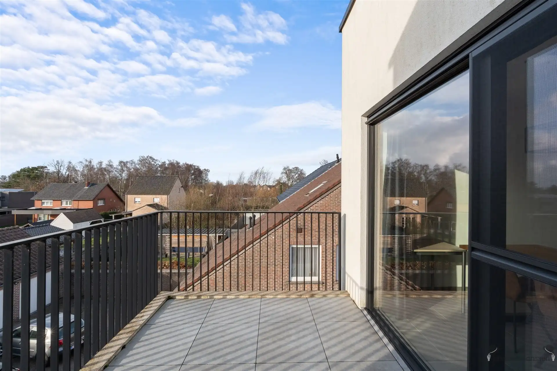 BEN appartement met terras, zonnepanelen, berging & garage foto 6