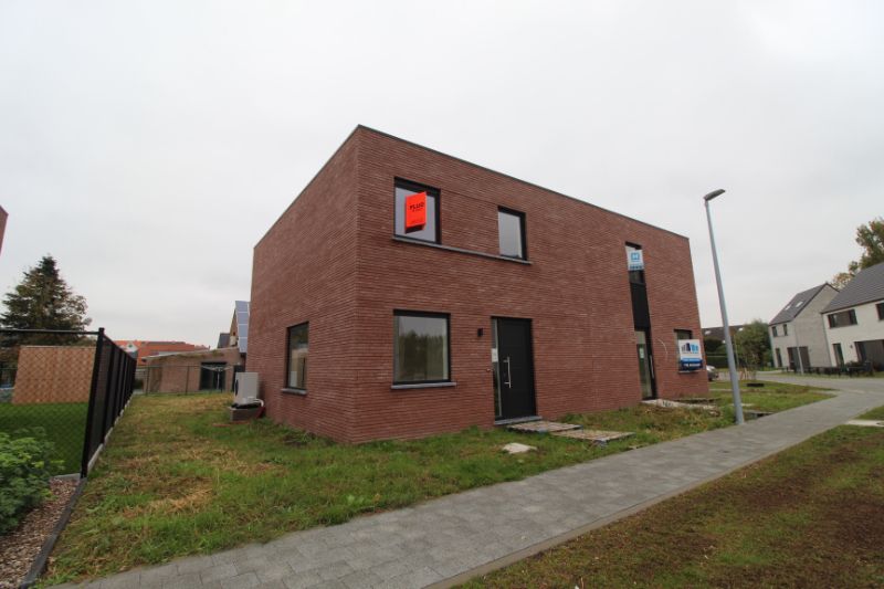 Energiezuinige nieuwbouwwoning te huur in rustige wijk te Sijsele foto 2