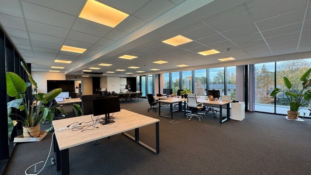 Trendy kantoorruimte te huur op zichtlocatie te Sint-Martens-Latem foto 2