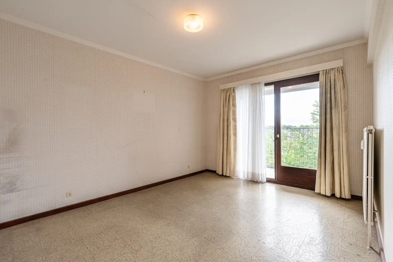 Ruim appartement in centrum Eeklo met 2 slpks foto 9