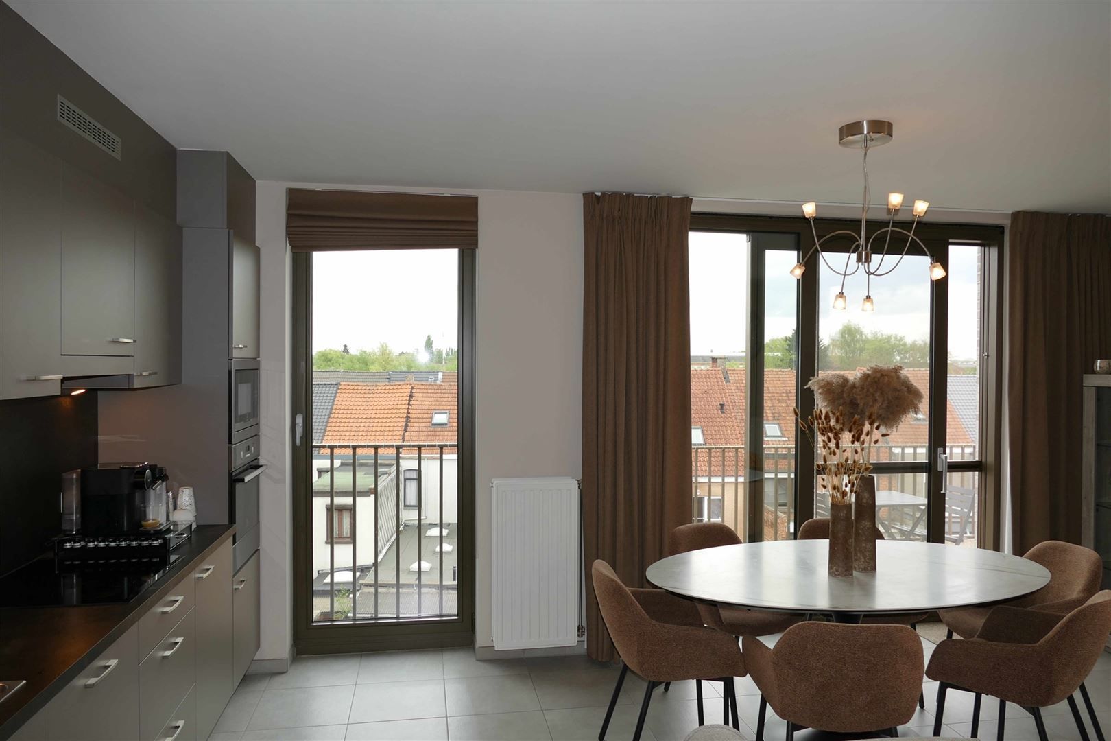 Modern 1-Slaapkamer Appartement in Sint-Niklaas foto 5