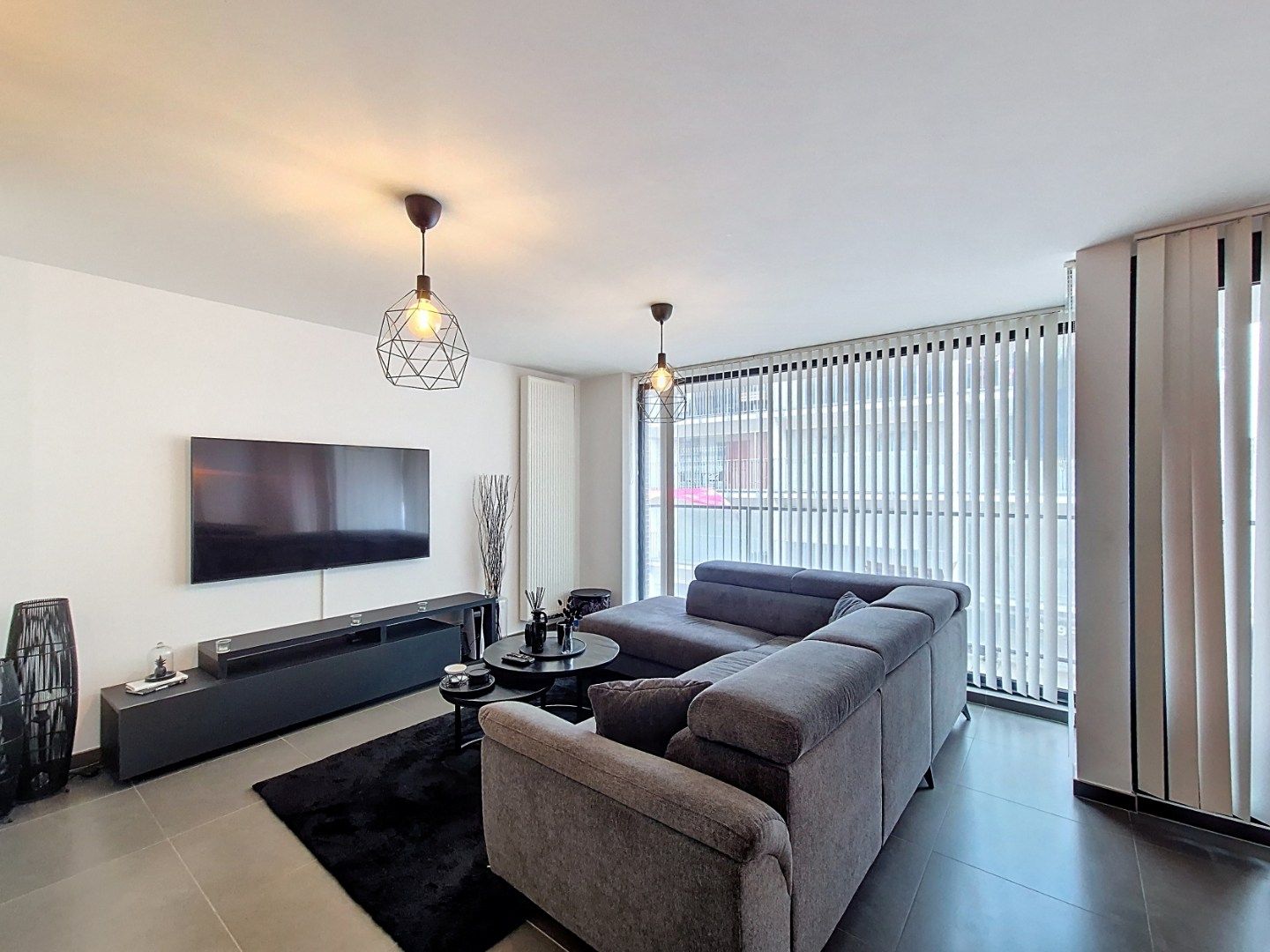 Appartement met 2 slpks & autostndplts foto 3