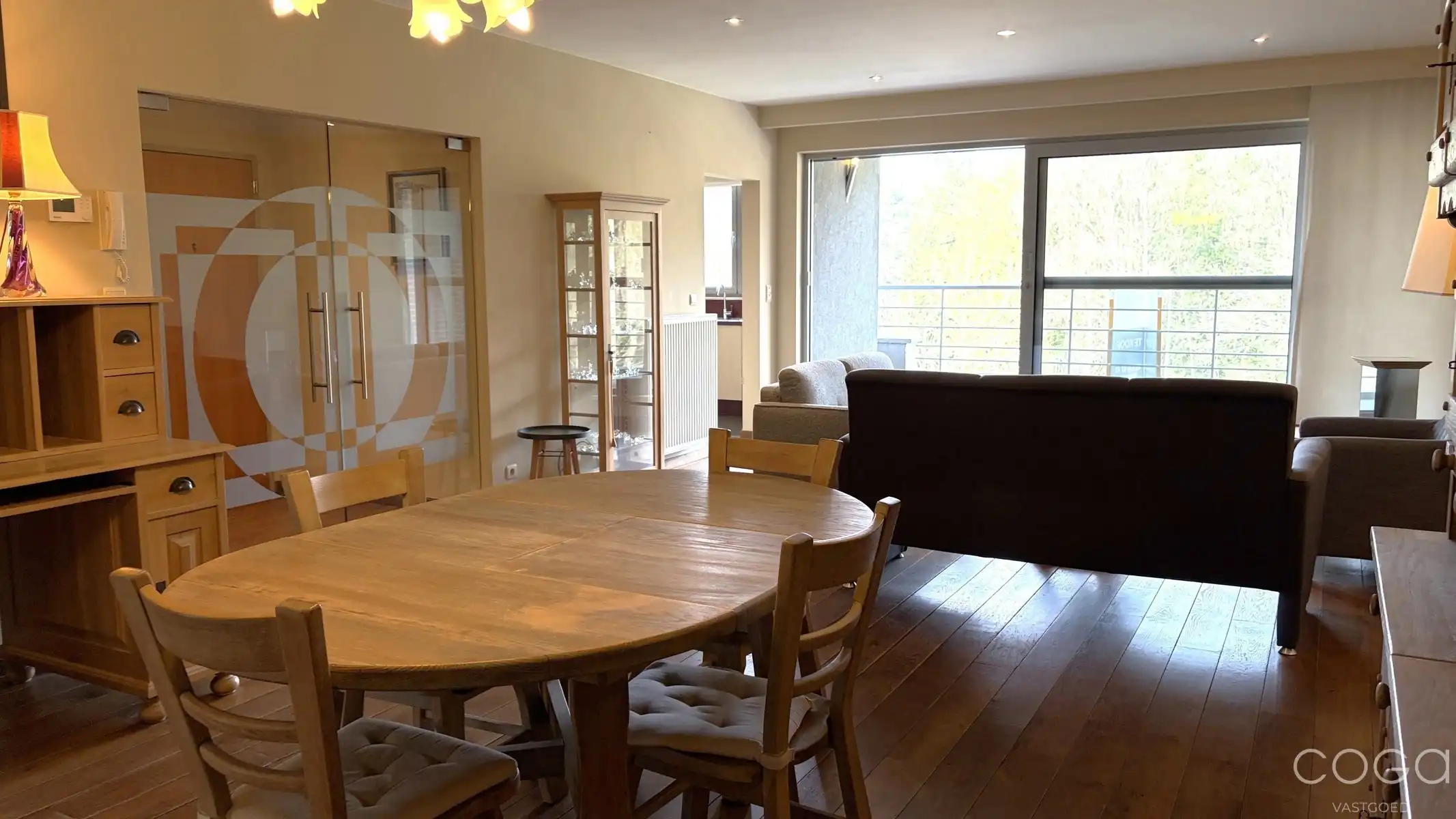 Centraal gelegen appartement met lift foto 6