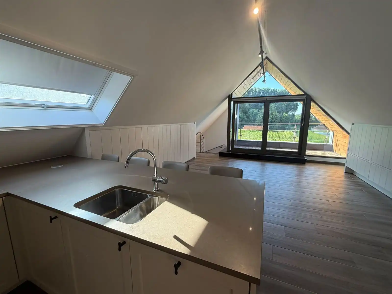 Open bebouwing met twee slaapkamers en 2 ruime terrassen foto 14