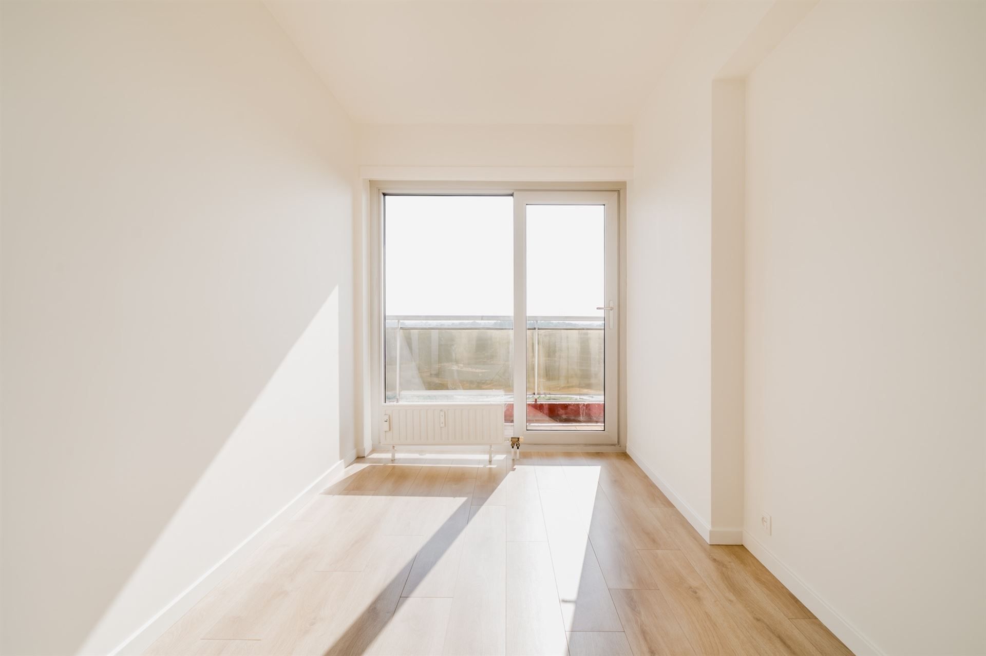 Gerenoveerd app met 3 slpks en garage (+ € 18.000) foto 10