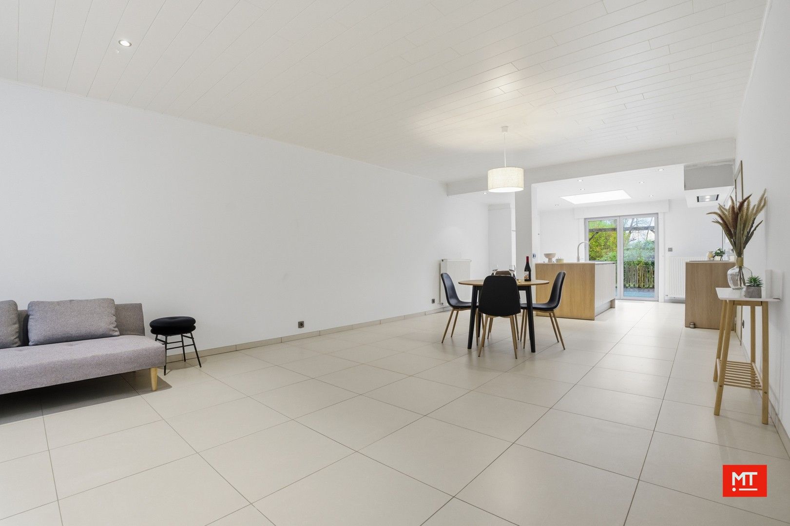 Instapklare woning met 3 à 4 slaapkamers, ZW-gerichte tuin en garage te koop in Moorslede foto 5