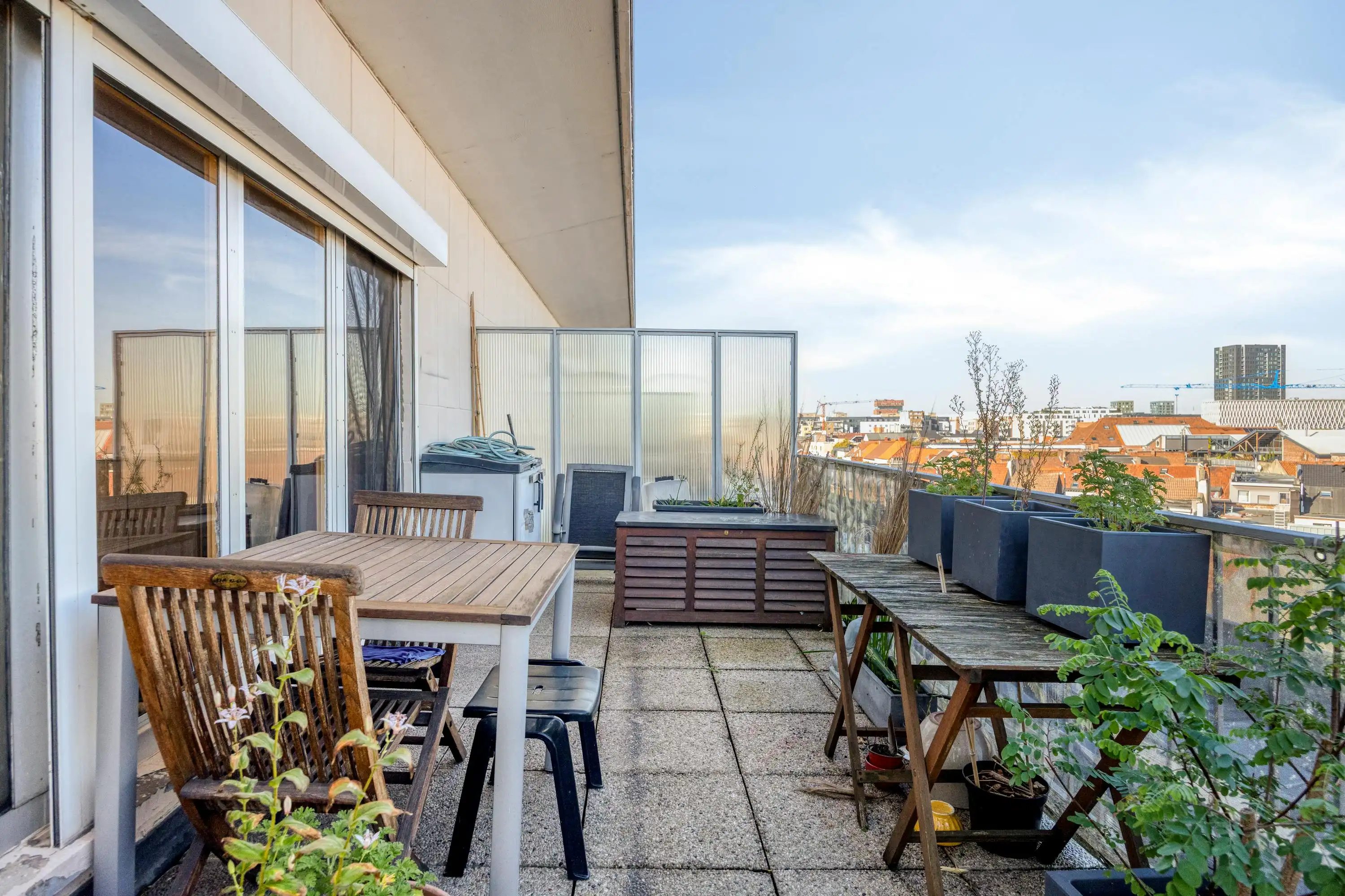 Twee slpk appartement met ruim terras te koop in Antwerpen foto 7