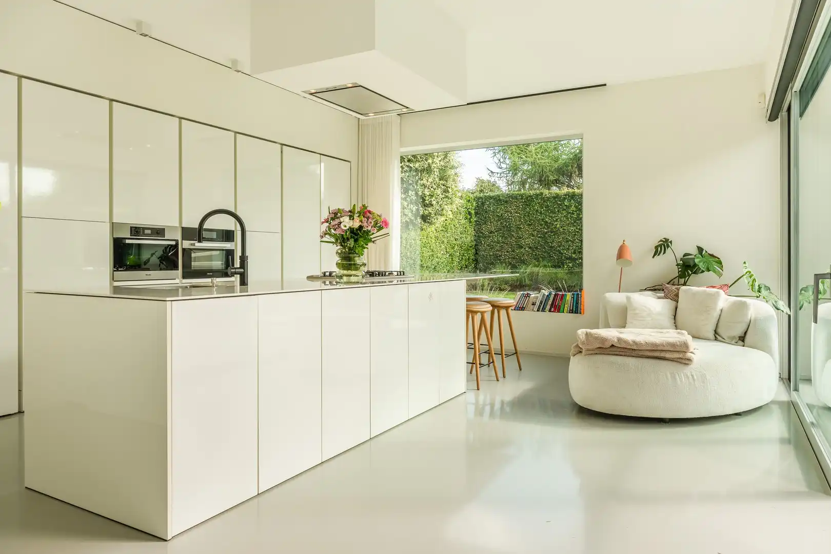 Exclusieve villa met zwemvijver op een absolute toplocatie in Bornem foto 9